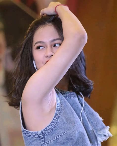Indonesian Celebrity Armpits 2 On Instagram “hasyakyla Utami Kyla
