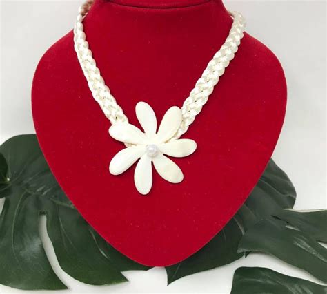 Mother Of Pearl Shell Necklace Tiare Flower Shell Necklace Etsy