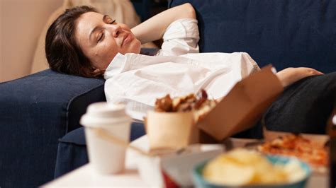 why you should think twice before lying down after eating