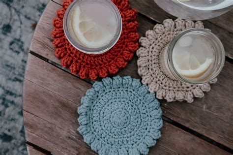 super simple crochet coaster  beginners  pattern sigoni macaroni