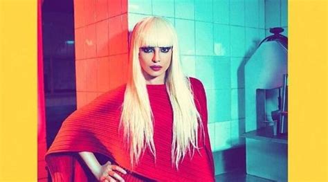 Priyanka Chopra’s New Blonde Look Is A Total Stunner See Photo