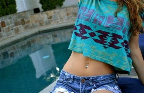 Extremely Cute Shirt Shorts And Belly Button Ring Outfits For Teens