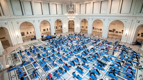 how yoga in a museum can help you become an art expert metro us