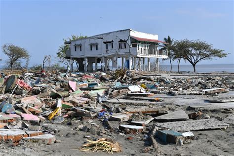 tsunami no final de 2004 matou 230 mil veja lista dos principais