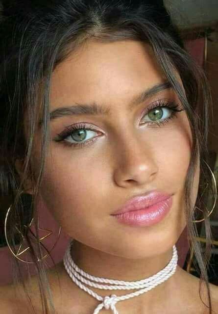 Imprecionante Mujer 🍷💞💋💋💐🙌👌 Most Beautiful Eyes Stunning Eyes