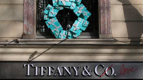 French Luxury Group Lvmh To Buy Tiffany For 16 2 Billion