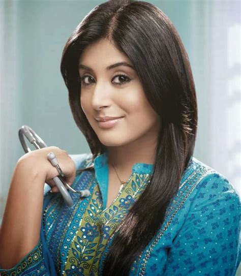 tv actress kritika kamra short biography latest photos and wallpapers biography wiki