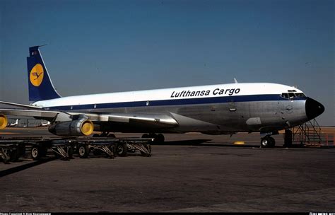 boeing   lufthansa cargo aviation photo  airlinersnet vintage aircraft