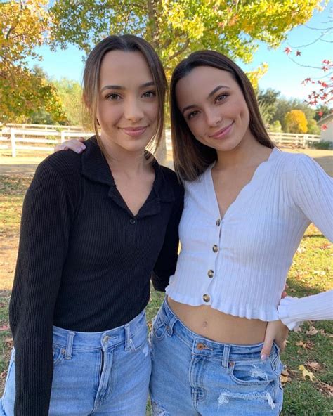 Merell Twins Merrell Twins Instagram Veronica And Vanessa Vanessa