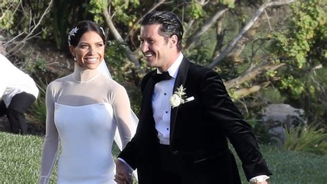 val chmerkovskiy and jenna johnson married wedding ceremony and gown pics hollywoodlife