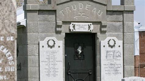 trudeau s grave gives few clues of his importance the