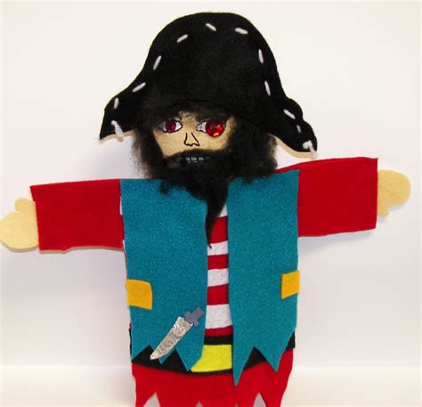 pirate puppets  grade   grade art arts ed art