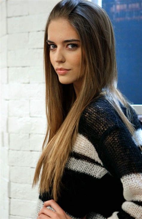 Clara Alonso In 2019 Clara Alonso Long Hair Styles