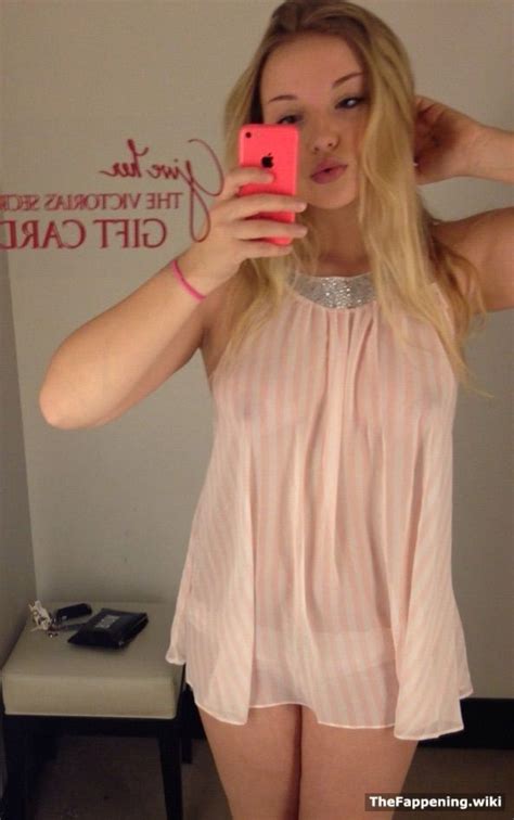 dove cameron nude pics and vids the fappening