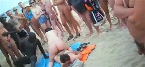 Nude Beach Crowd Pleasers Free Mobile Nude Porn Video Ec