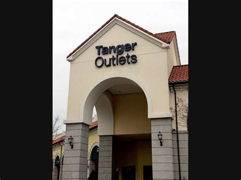 carnival at tanger outlets in deer park will run all weekend deer
