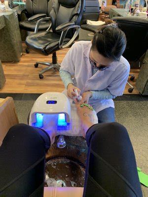 le chic nail spa updated april     reviews