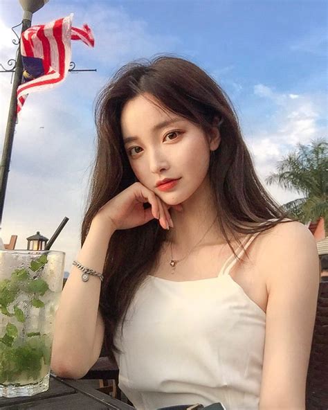 김나희 On Instagram “🇲🇾 Nahee Travel” Ulzzang Gadis Korea Kecantikan