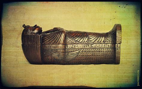 sarcophagus    egyptian ornaments explore worth flickr