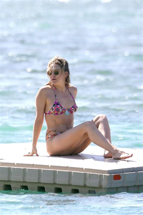 kate hudson flaunts her toned body on the beach the fappening leaked photos 2015 2019