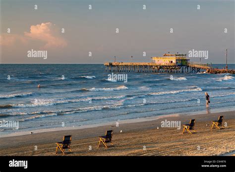 gulf  mexico beach fishing pier  seawall boulevard galveston texas usa stock photo alamy