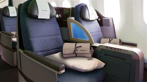 United Airlines Flies These Lie Flat Seats On Three Domestic Routes