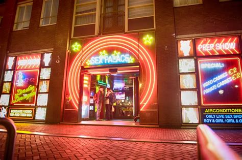red light districts amsterdam