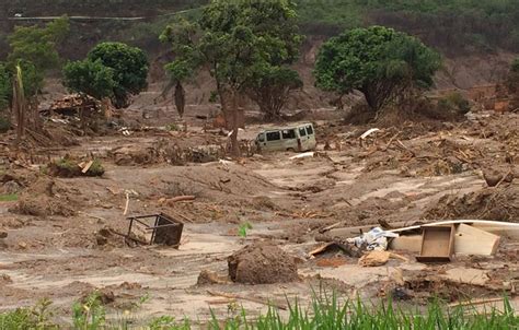 g1 minas gerais desastre ambiental em mariana a vida após a lama