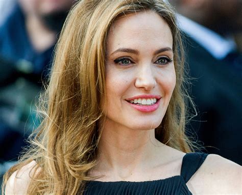 Angelina Jolie As A Blonde Lesbians Tongue Fuck