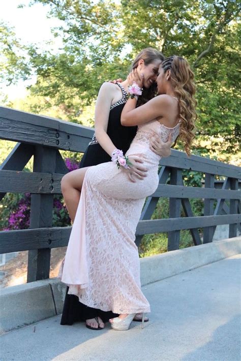 Cute Lesbian Prom Pictures Lesbian Wedding Photos Prom Picture Poses