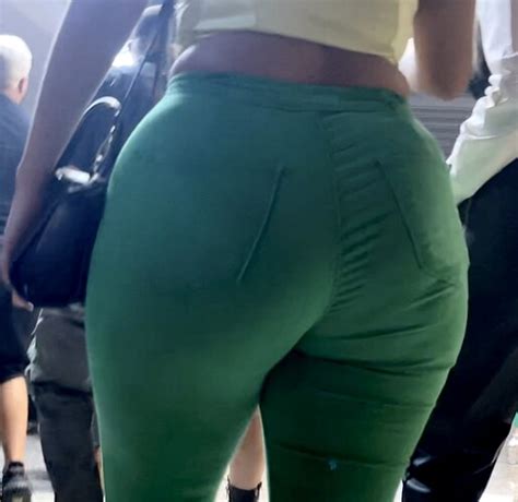 Thick Wide Hipped Latina 😏 Tight Jeans Forum