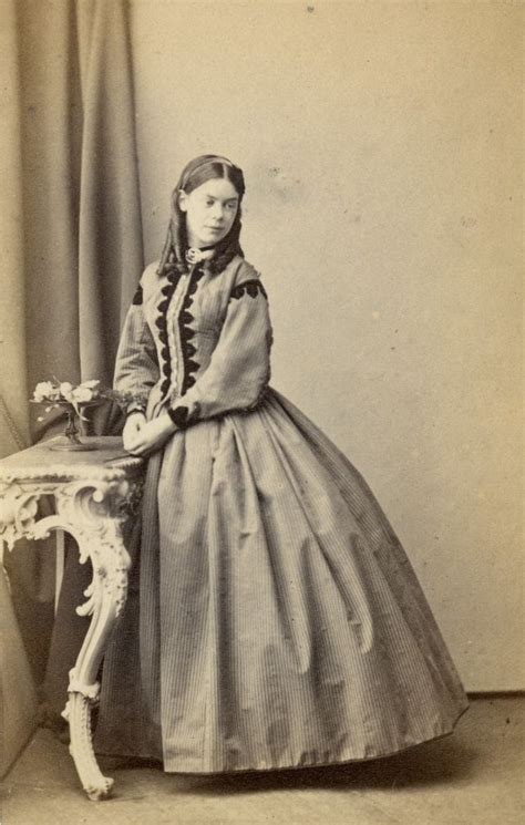 40 amazing photos of victorian ladies in evening gowns