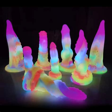 New Luminous Dildos For Women Silicone Huge Tongue Dildo For Anal Plug