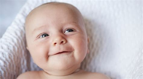 5 Weird Things Newborns Do That Are Actually Totally Normal