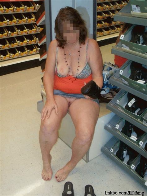 wife shoe store pussy flash flashing in stores