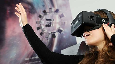 virtual reality vr sebagai perwujudan  perkembangan teknologi terkini