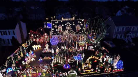 video drone captures holiday lights extravaganza abc news