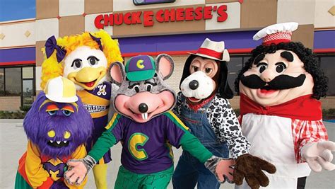 pizza mascot chuck  cheese jumping  movies  cartoons