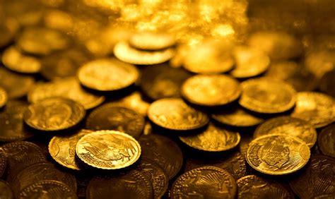 metal detectorist  ireland discovers stash  gold coins
