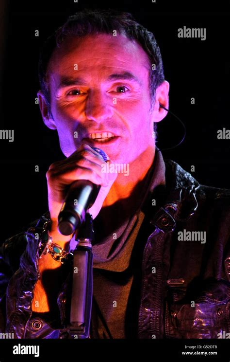 Wet Wet Wet S Marti Pellow Performs At Glasgow City Chambers Where It
