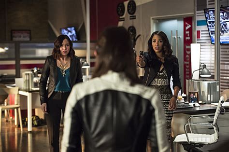 Interview The Flash S Malese Jow Linda Park The Mary Sue