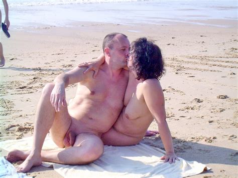 nude couple kissing on beach nude photos