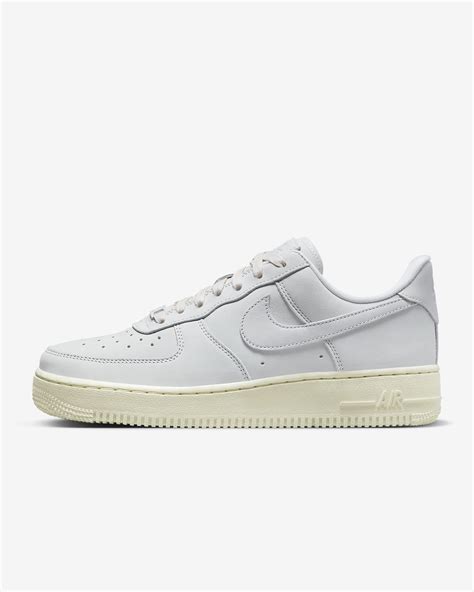 chaussure nike air force  premium pour femme nike