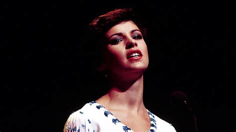 Sheena Easton New Songs Playlists And Latest News Bbc Music