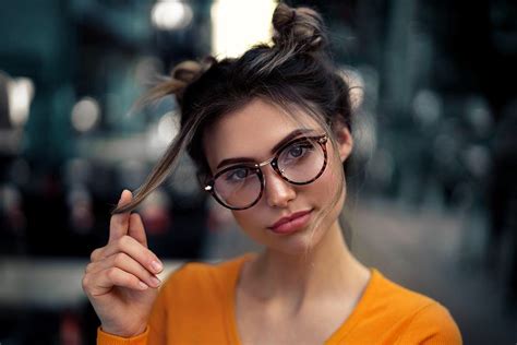 cutie with glasses girlswithglasses