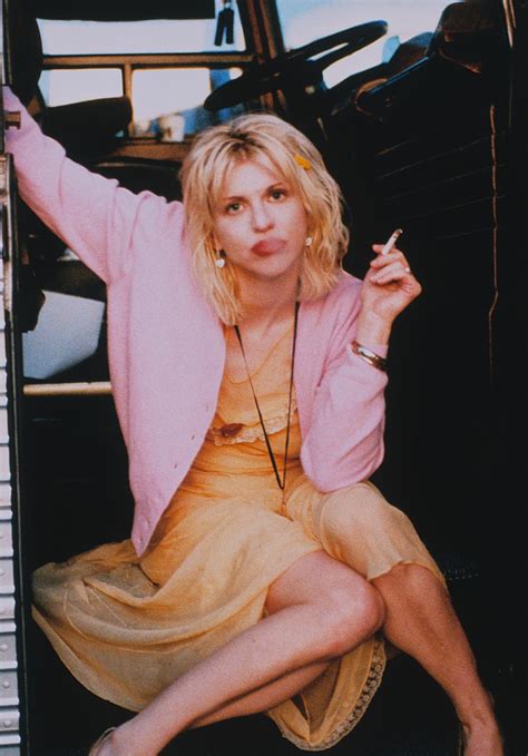 Courtney Love S Best 90s Fashion Looks
