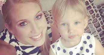 this aussie basketball star s brave sacrifice for the little lookalike who isn t her daughter