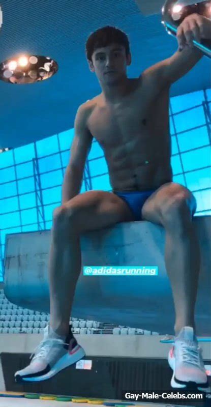 tom daley new shirtless and sexy shots gay male