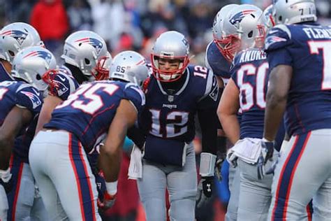 forget tb12 tom brady avoids injuries by avoiding hits the