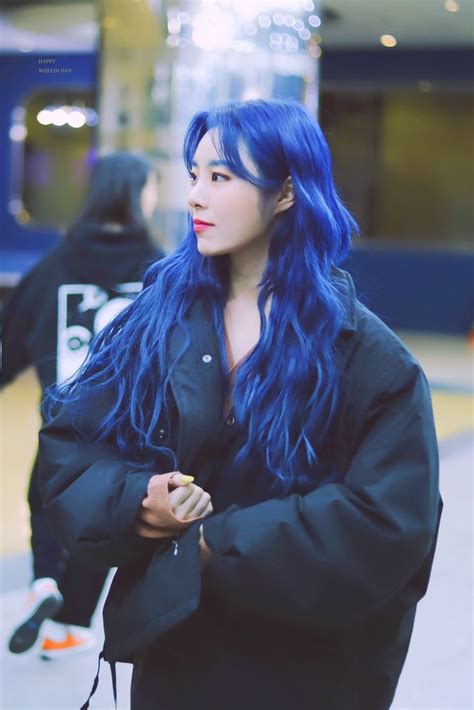 wheein blue hair mamamoo dark blue hair